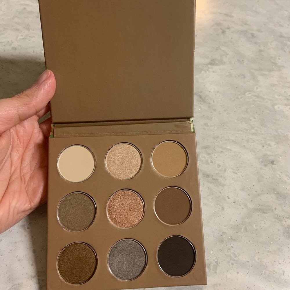 WINKY LUX COFFEE EYESHADOW PALETTE - Picture 2 of 3